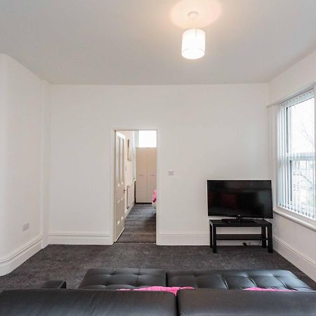 Cherry Property - Berry Apartments Blackpool Chambre photo