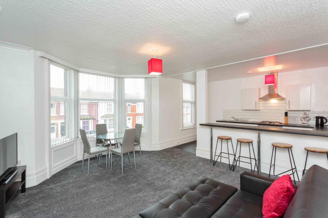 Cherry Property - Berry Apartments Blackpool Extérieur photo